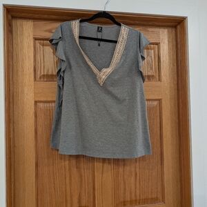Shein 2XL Vneck Grey and Tan T-shirt